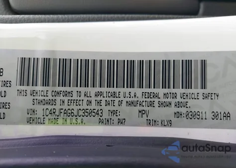 2018 Jeep Grand Cherokee Laredo E 4X4 from USA, damaged, VIN 1C4RJFAG6JC350543